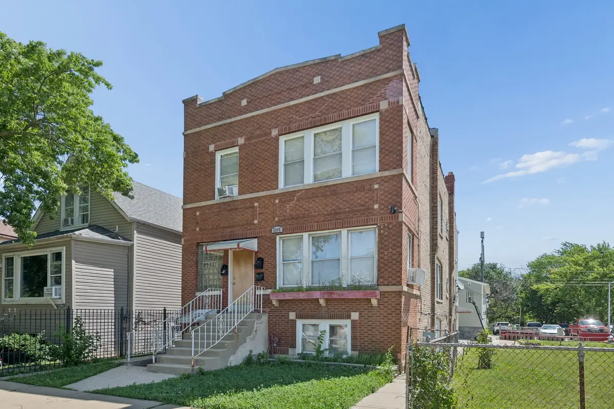 2205 N Melvina Avenue, Chicago, IL 60639 - #1
