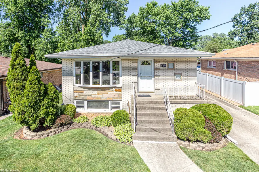 8410 Lawler Avenue, Burbank, IL 60459 - #3