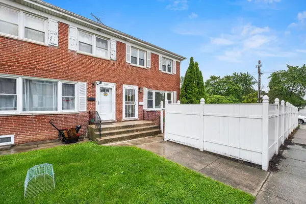 9342 Noel Avenue #A, Des Plaines, IL 60016