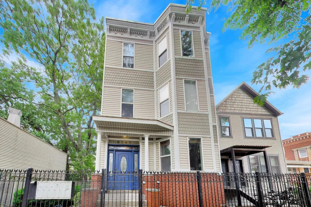 2141 N Point Street #1F, Chicago, IL 60647 - #1