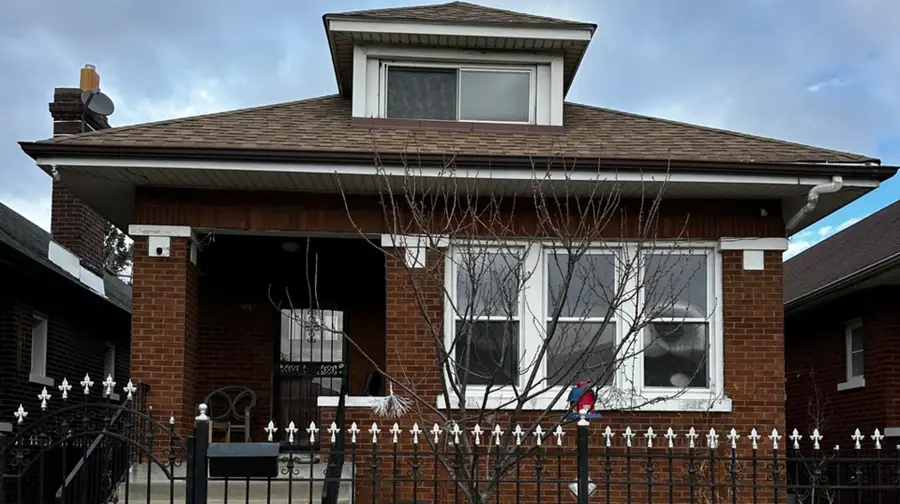 5839 S Sacramento Avenue, Chicago, IL 60629 - #2