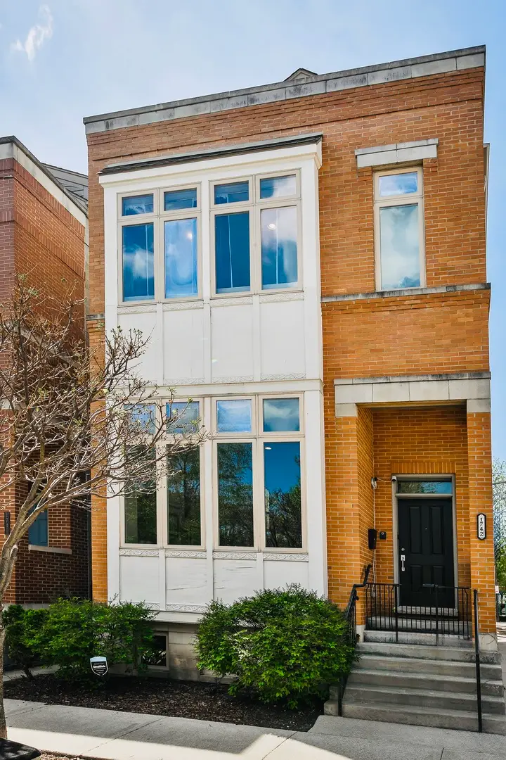1742 N Bissell Street, Chicago, IL 60614 - #1