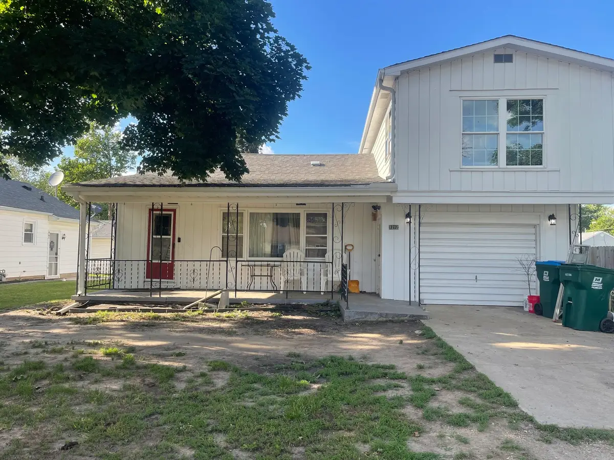 1212 W 21st Street, Rock Falls, IL 61071 - #1