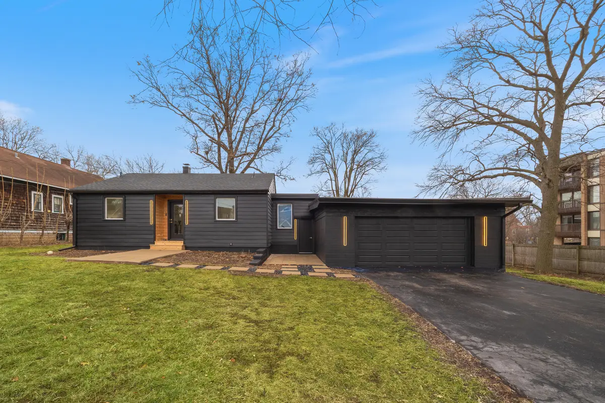 Address Withheld By Seller, Glenview, IL 60025 - #1