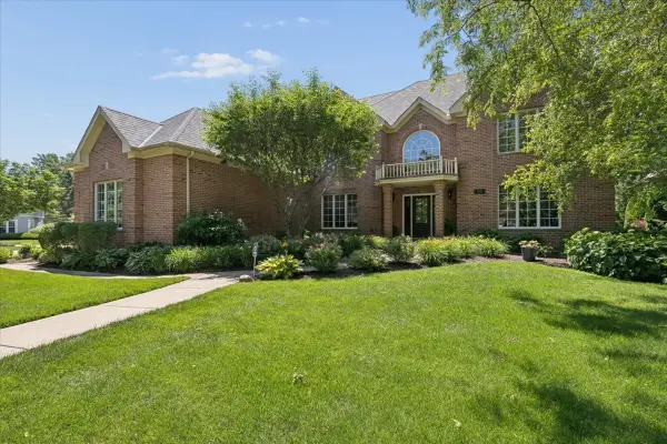 7209 Brae Court, Gurnee, IL 60031