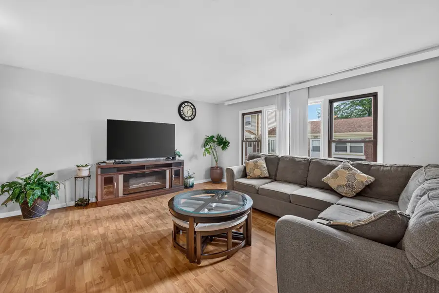 231 Lafayette Street, Wood Dale, IL 60191 - #3
