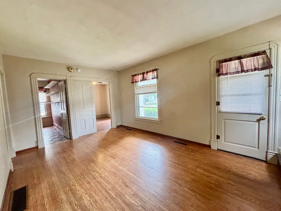 1114 Garfield Avenue, Belvidere, IL 61008 - #3