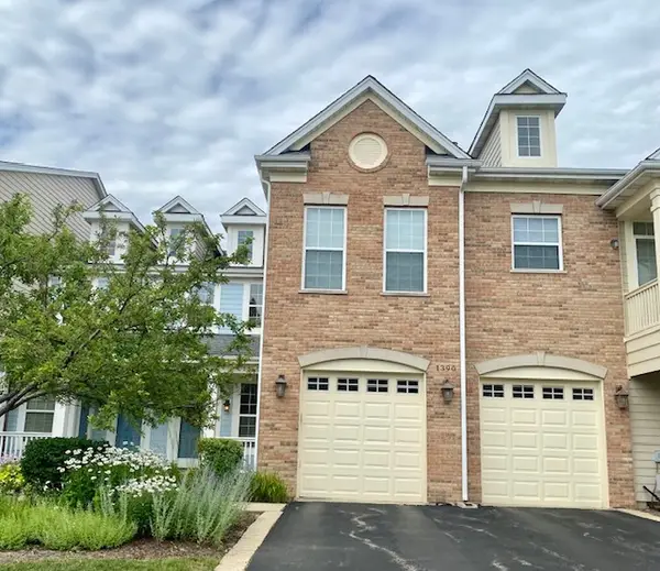 1390 Scarboro Road #1390, Schaumburg, IL 60193