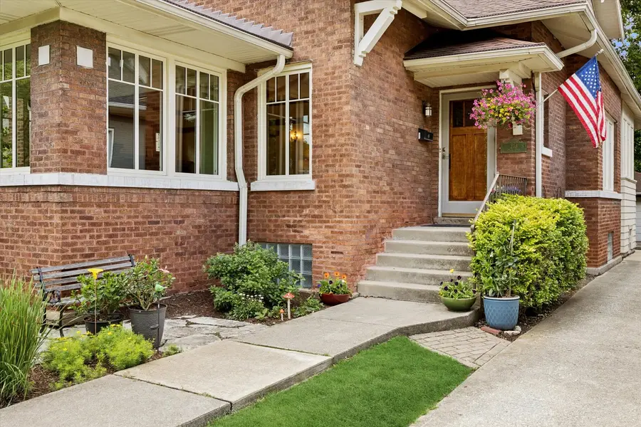 210 Gage Road, Riverside, IL 60546 - #3