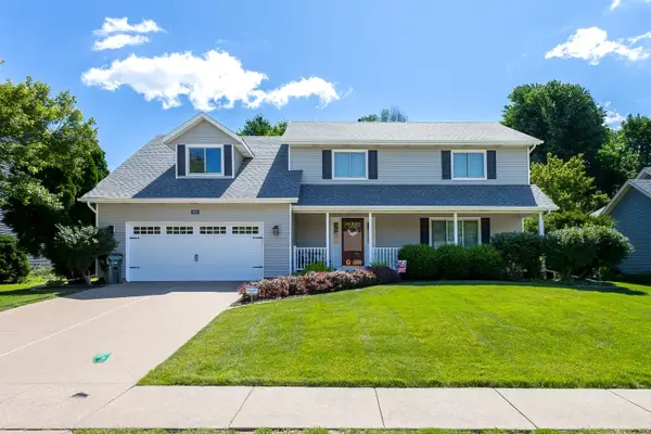 4621 Hamilton Drive, Davenport, IA 52807