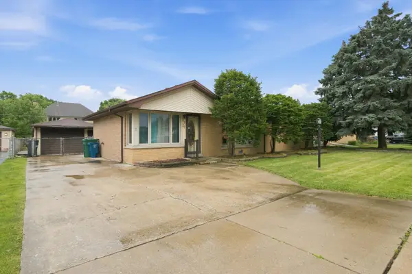 5425 W 83rd Place, Burbank, IL 60459