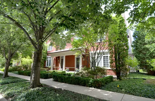 4270 Linden Tree Lane, Glenview, IL 60026