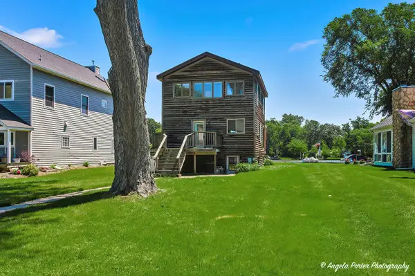106 Country Club Drive, McHenry, IL 60050