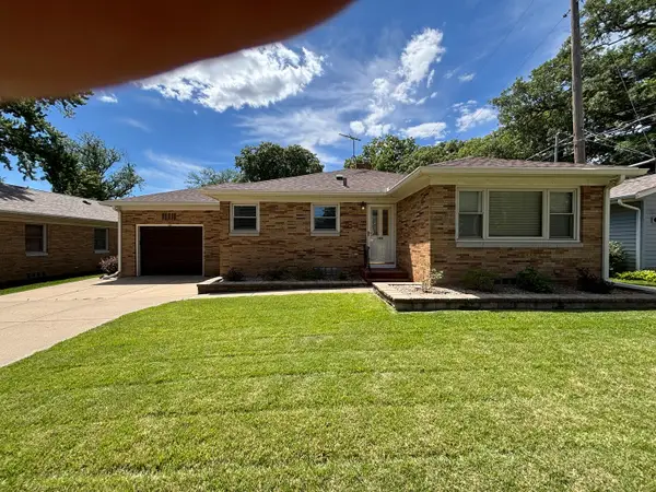 2005 8th Street, East Moline, IL 61244