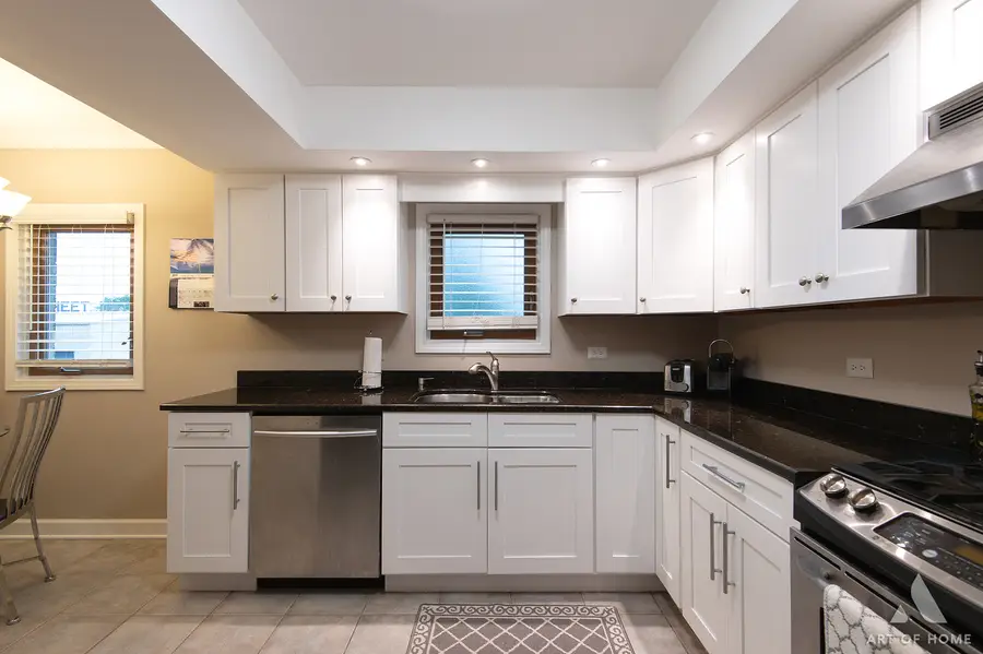 9839 Natoma Avenue #5, Chicago Ridge, IL 60415 - #3