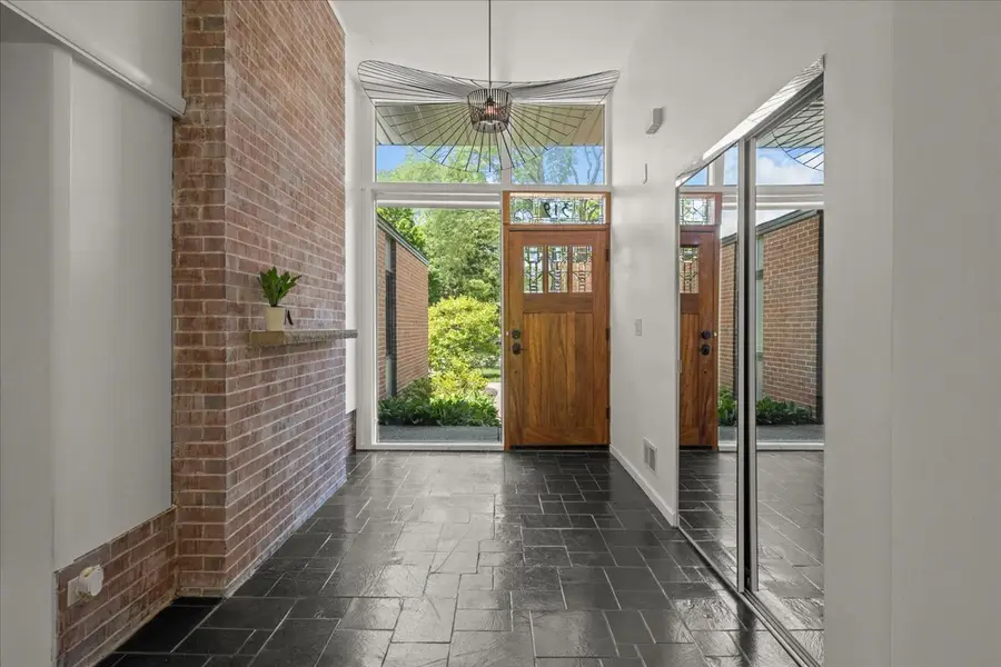 319 Hastings Avenue, Highland Park, IL 60035 - #3