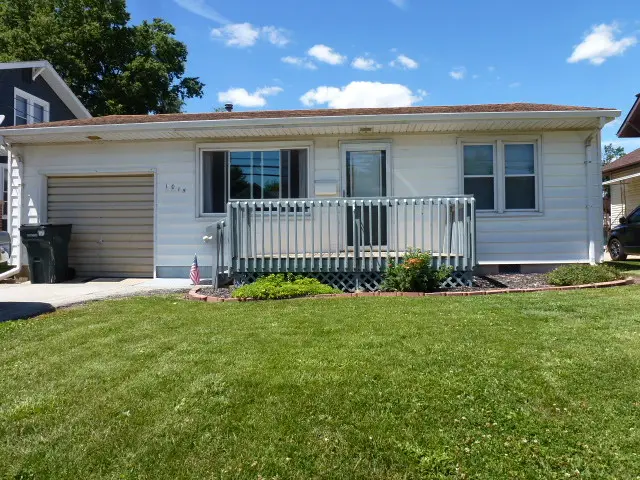 1015 E. Main Street, Clinton, IL 61727 - #1