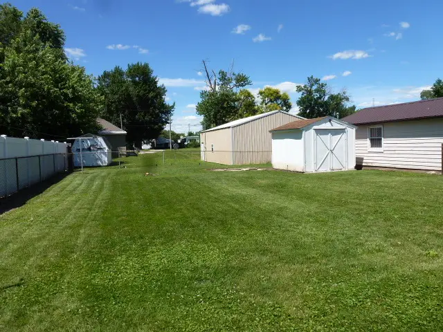 1015 E. Main Street, Clinton, IL 61727 - #3