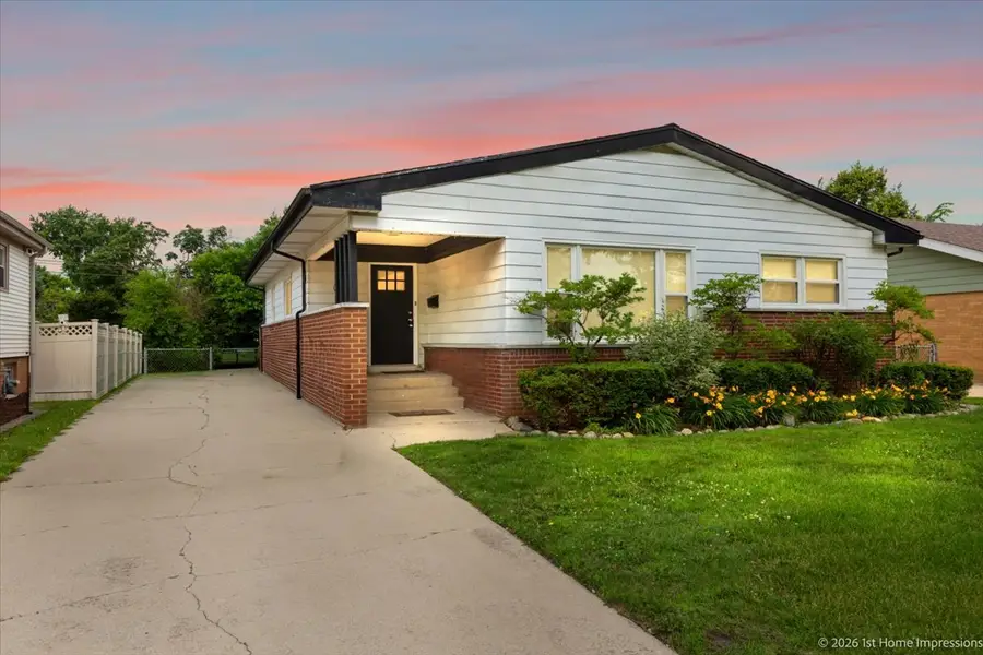 10262 S 52nd Avenue, Oak Lawn, IL 60453 - #2