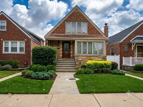 6737 S Kenneth Avenue, Chicago, IL 60629