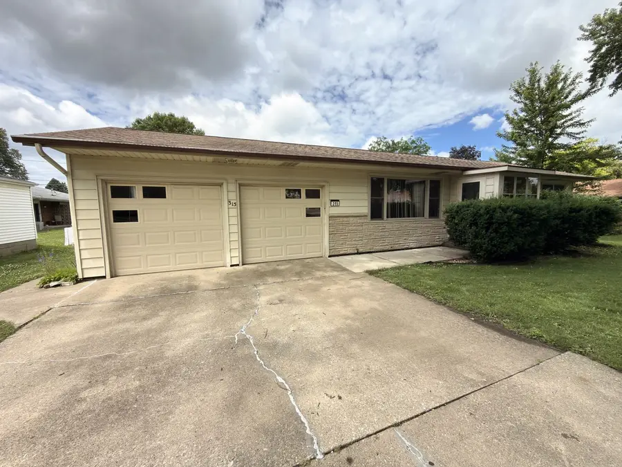 315 Mecherle Drive, Bloomington, IL 61701 - #2