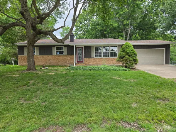 2232 Heather Hills Drive, St. Joseph, IL 61873