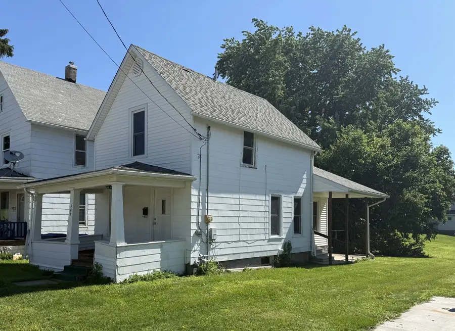 302 S Walnut Street, Kewanee, IL 61443 - #2