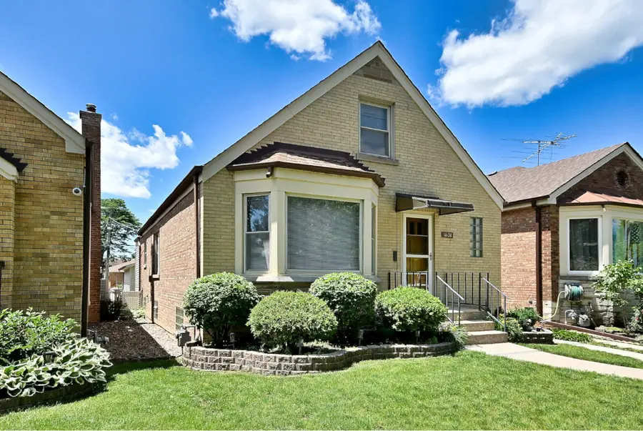 1638 N 74th Avenue, Elmwood Park, IL 60707 - #2