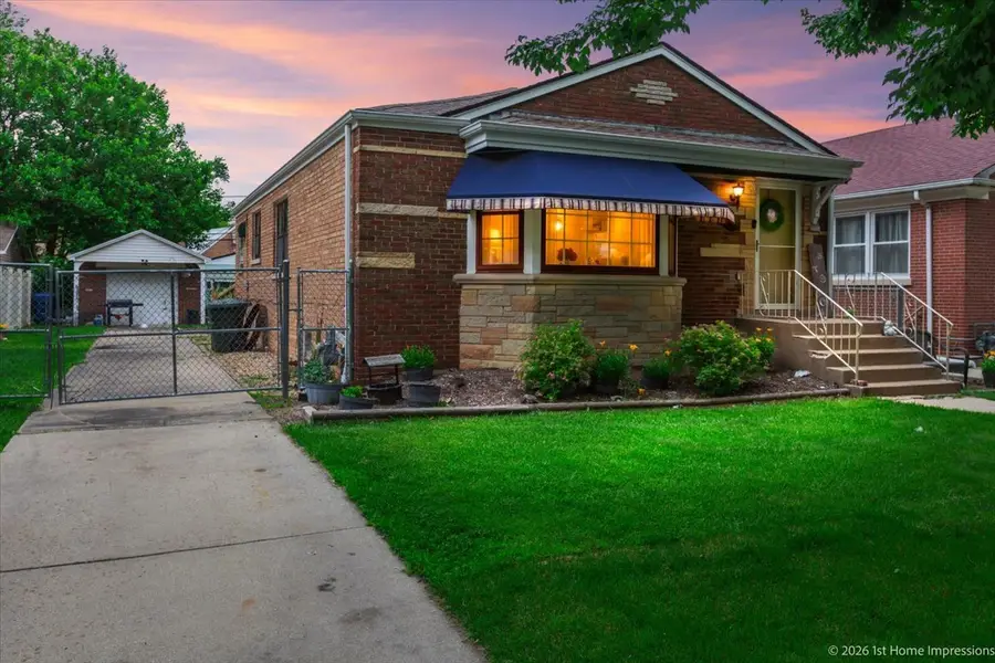 10104 S Turner Avenue, Evergreen Park, IL 60805 - #2
