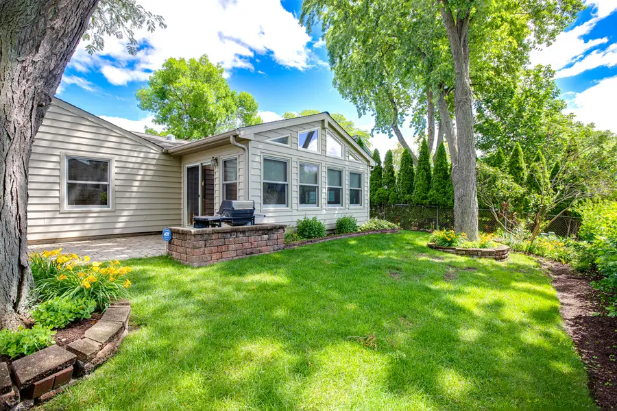 955 Bernard Drive, Buffalo Grove, IL 60089 - #2