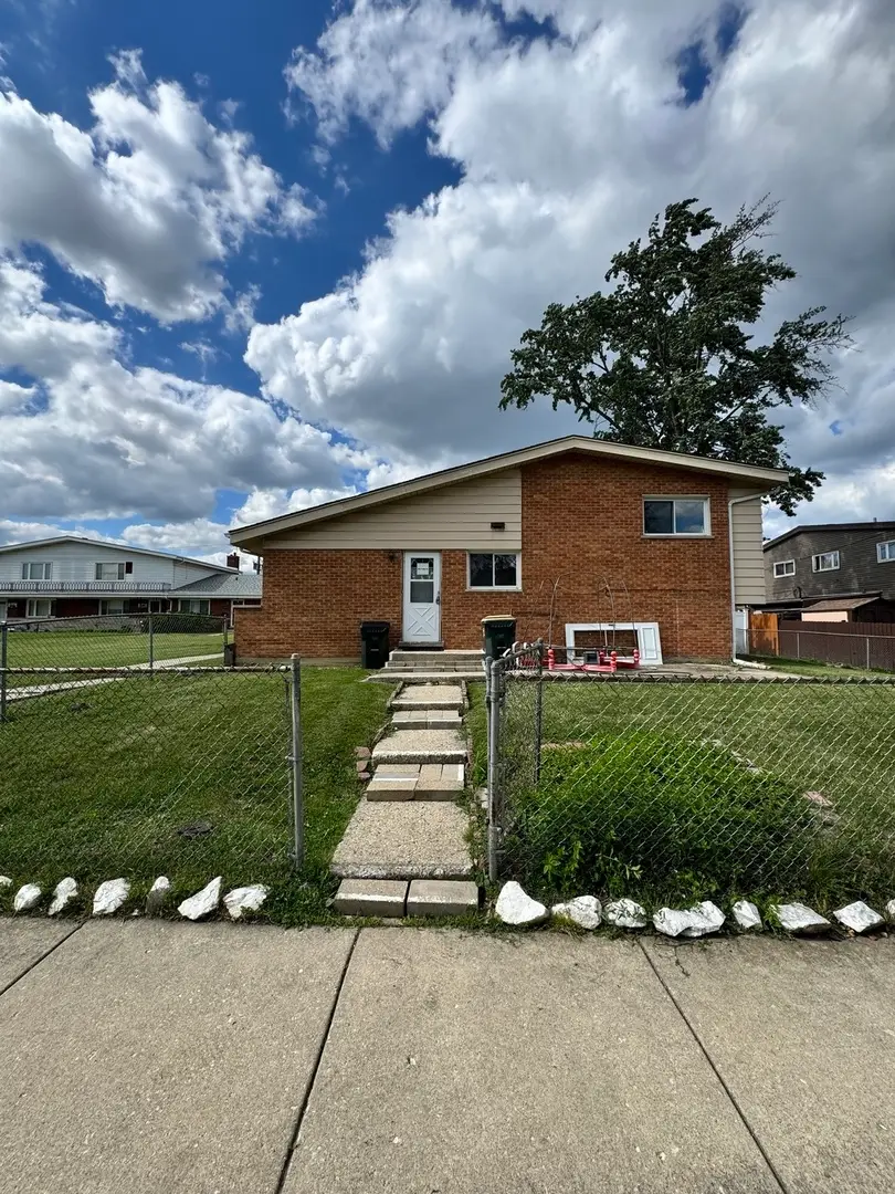 7030 W Carol Avenue, Niles, IL 60714 - #2