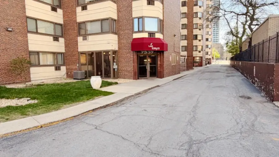 7337 S South Shore Drive #1012, Chicago, IL 60649 - #3