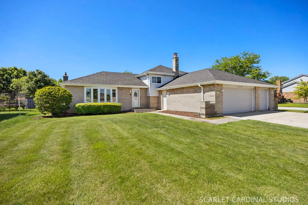 20W481 Cobb Drive, Downers Grove, IL 60516 - #1
