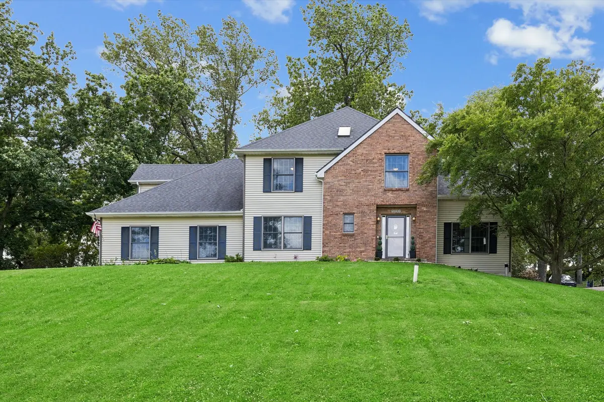3451 Valley Oaks Drive, Clinton, IA 52732 - #1