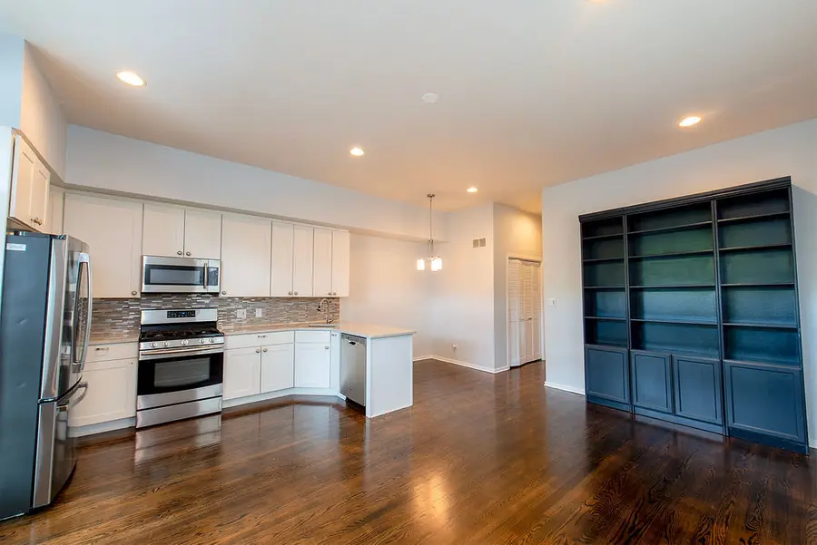 1335 N Mohawk Street #2N, Chicago, IL 60610 - #3