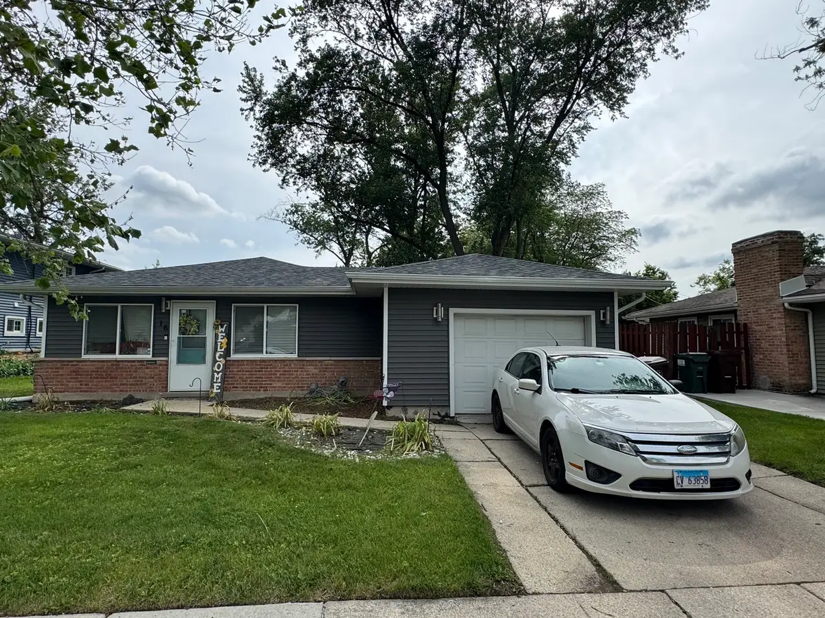 16 W Rocket Circle, Park Forest, IL 60466 - #1
