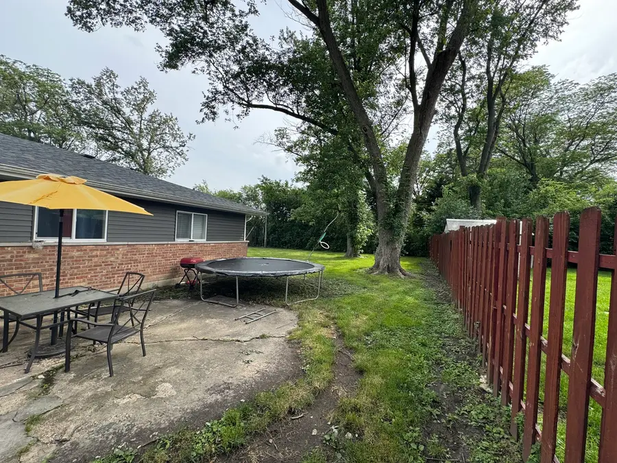 16 W Rocket Circle, Park Forest, IL 60466 - #3