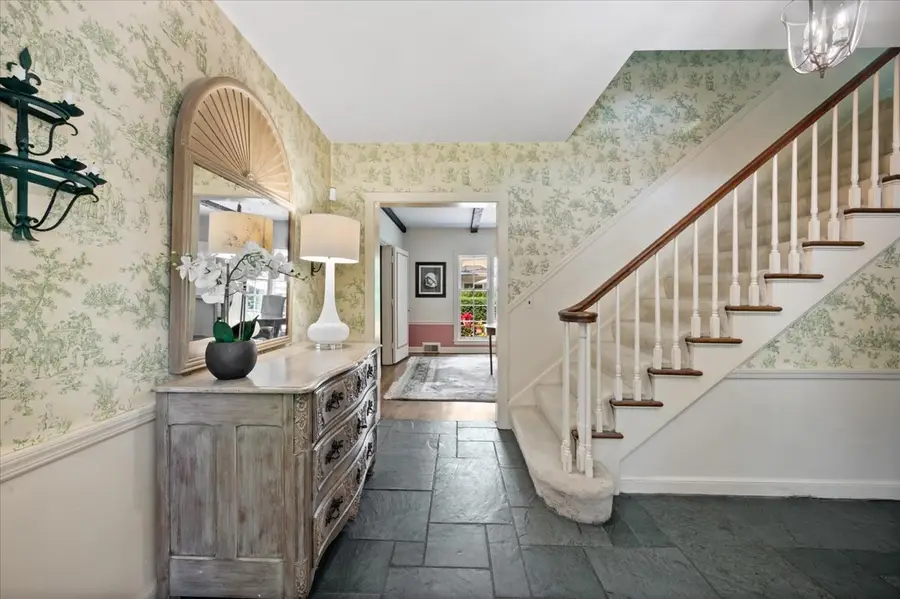 2304 Elmwood Avenue, Wilmette, IL 60091 - #2