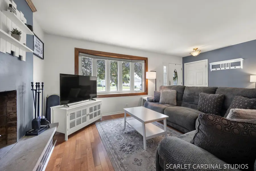 970 Dearborn Circle, Carol Stream, IL 60188 - #3