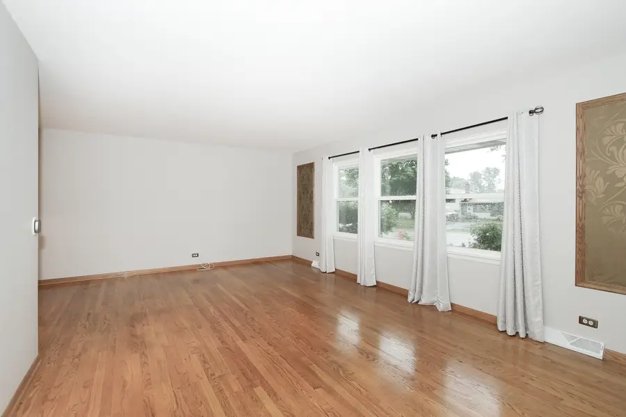 329 Tupelo Avenue, Naperville, IL 60540 - #3