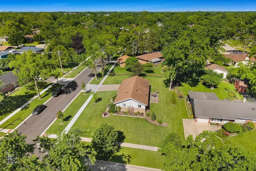 580 Newark Lane, Hoffman Estates, IL 60169 - #3