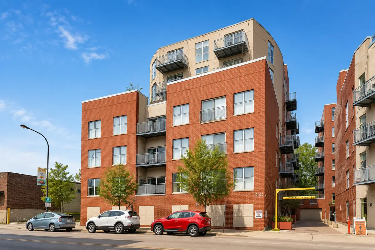 1210 Chicago Avenue #C302, Evanston, IL 60202 - #1