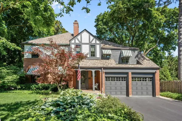 1620 Ravine Terrace, Highland Park, IL 60035
