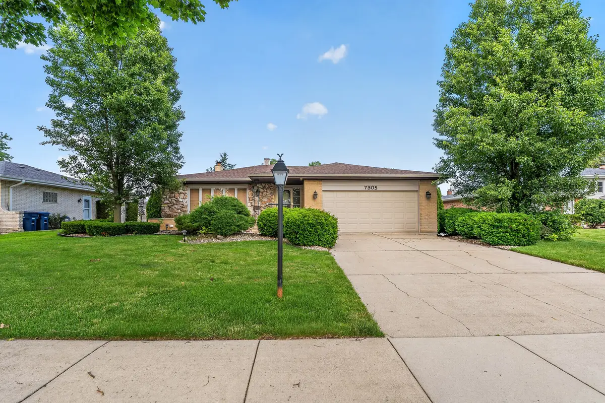7305 Summit Road, Darien, IL 60561 - #1