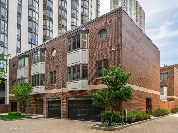 1740 N Clark Street #1724, Chicago, IL 60614