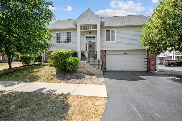 452 Churchill Drive, Elgin, IL 60124