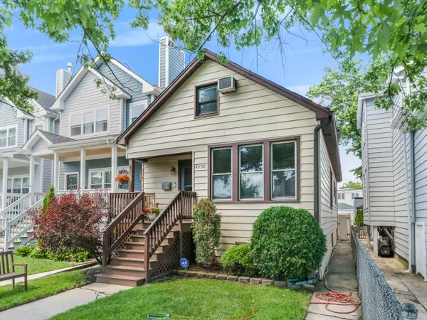 4550 N Kildare Avenue, Chicago, IL 60630