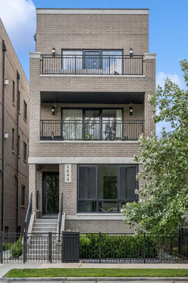 1644 W Diversey Parkway #3, Chicago, IL 60614