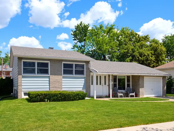 626 Debra Drive, Des Plaines, IL 60016