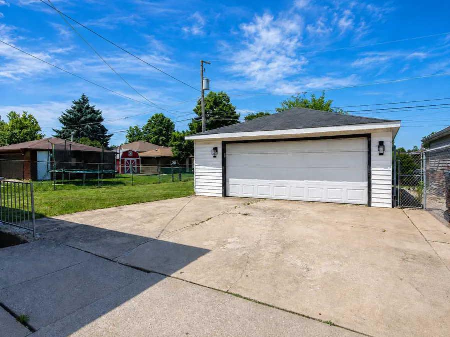 11824 S Leclaire Avenue, Alsip, IL 60803 - #3